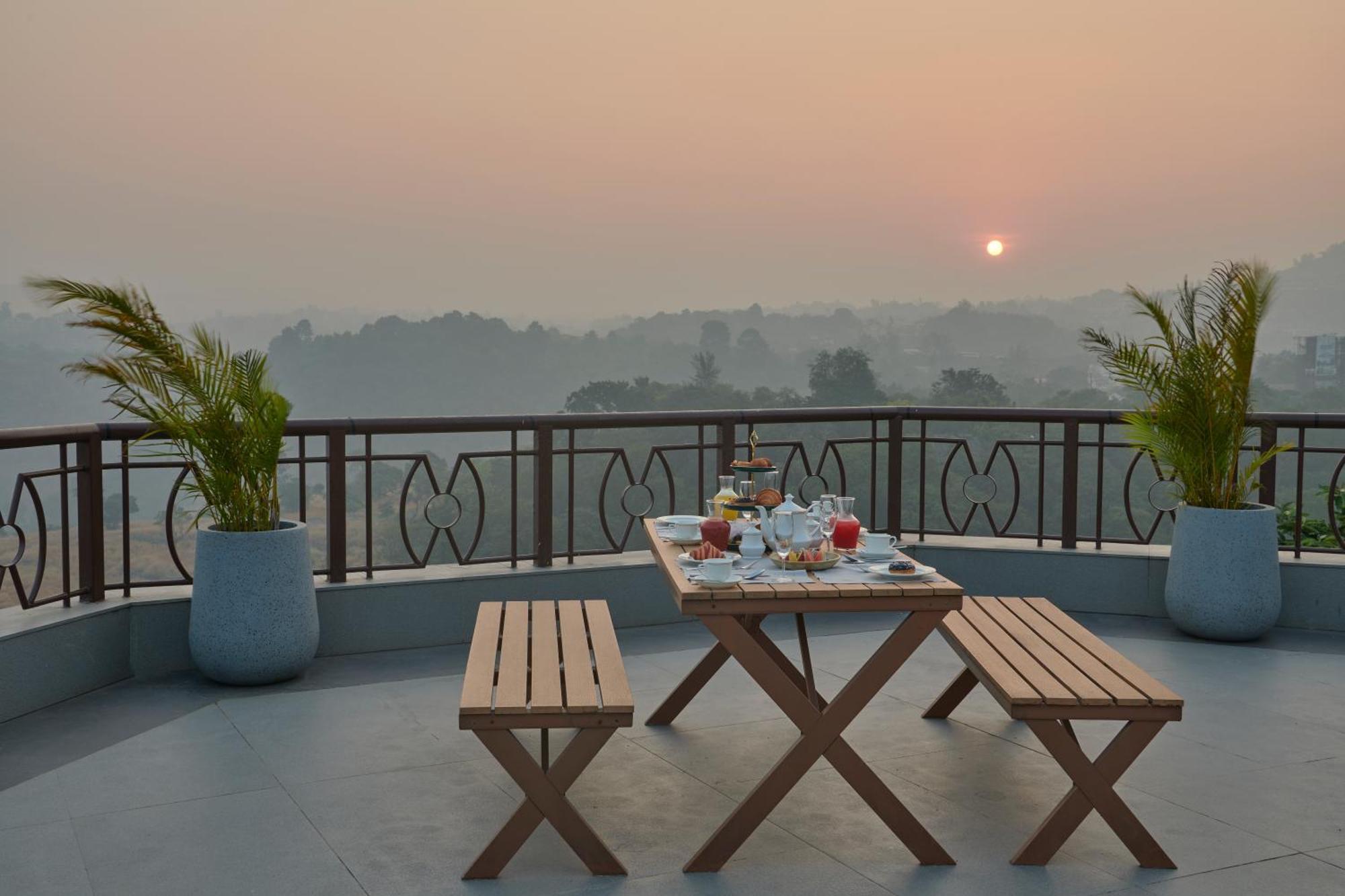 The Dukes Retreat Khandala Lonavala Exteriér fotografie
